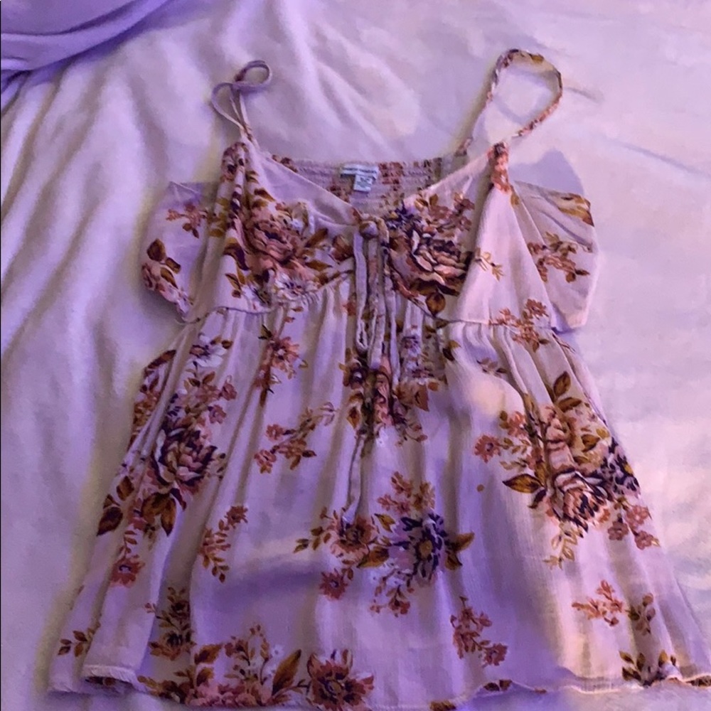 Floral summery tops blush color, super cute